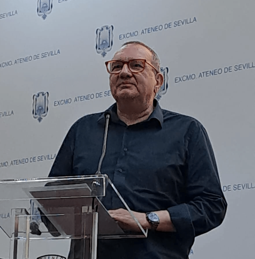 Recital poético ‘El triunfo de los nuevos metros italianos’, celebrado en el Ateneo de Sevilla.